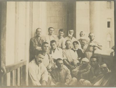 Kilburnie Homestead has a particularly rich military collection due to a number of the family having served in both world wars. Sister Beryl Campbell served at Heliopolis and Selonica, and documented her experiences in diaries and photographs. This image, taken by Beryl, shows wounded men recently evacuated from the Dardanelles.